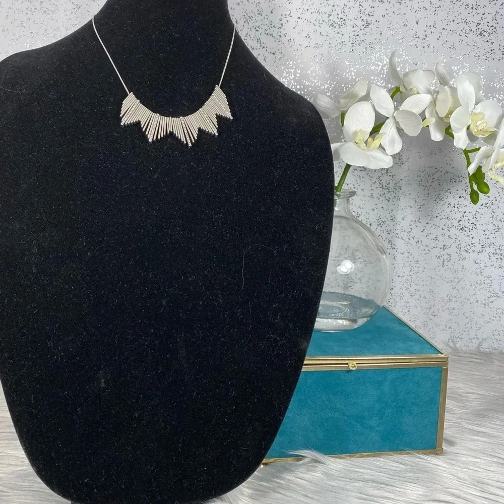 🆕 Metal Brand Silver Necklace with Rhinestones